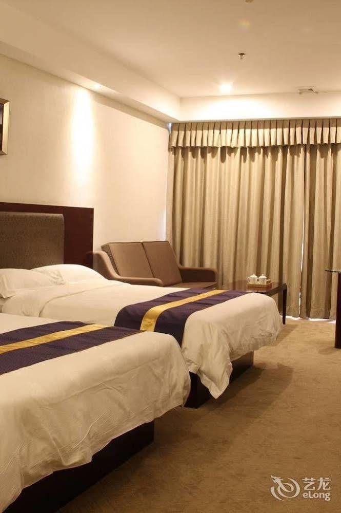 Zhuhai Platinum Holiday Hotel Exterior foto